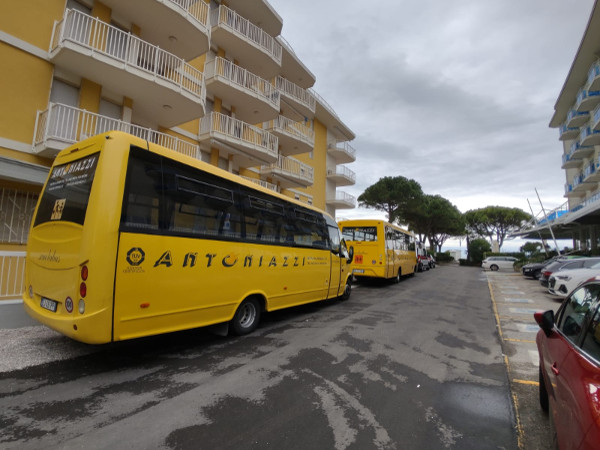 scuolabus per servizi scolastici